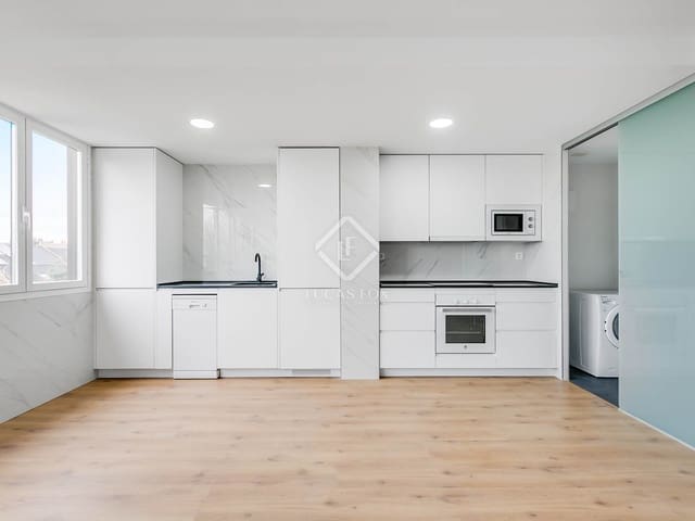 2 soveværelse Lejlighed til leje i Madrid by med swimmingpool garage - € 4.000 (Ref: 8563248)