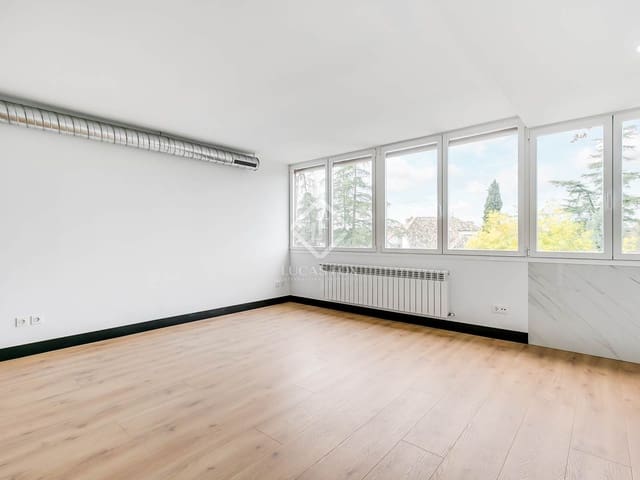 2 soveværelse Lejlighed til leje i Madrid by med swimmingpool garage - € 4.000 (Ref: 8563248)