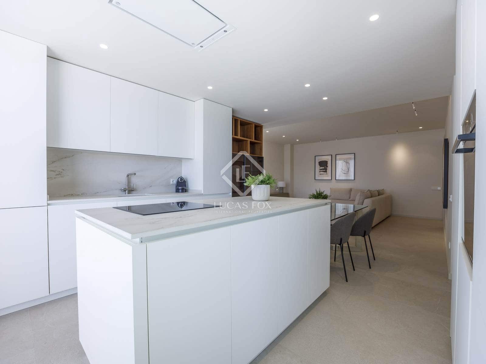 3 bedroom Penthouse for rent in Valencia city - € 5,000 (Ref: 8563302)