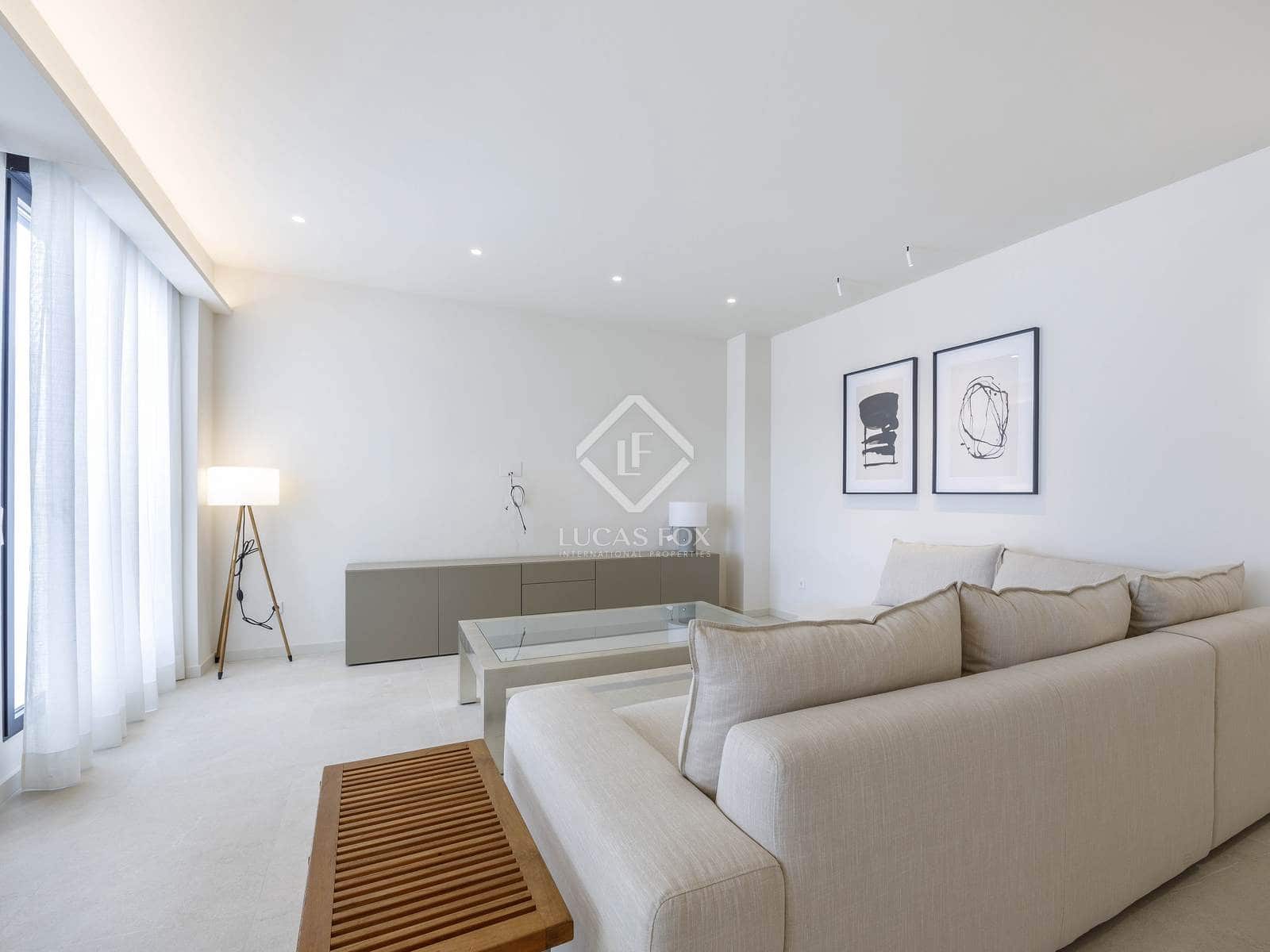 3 bedroom Penthouse for rent in Valencia city - € 5,000 (Ref: 8563302)