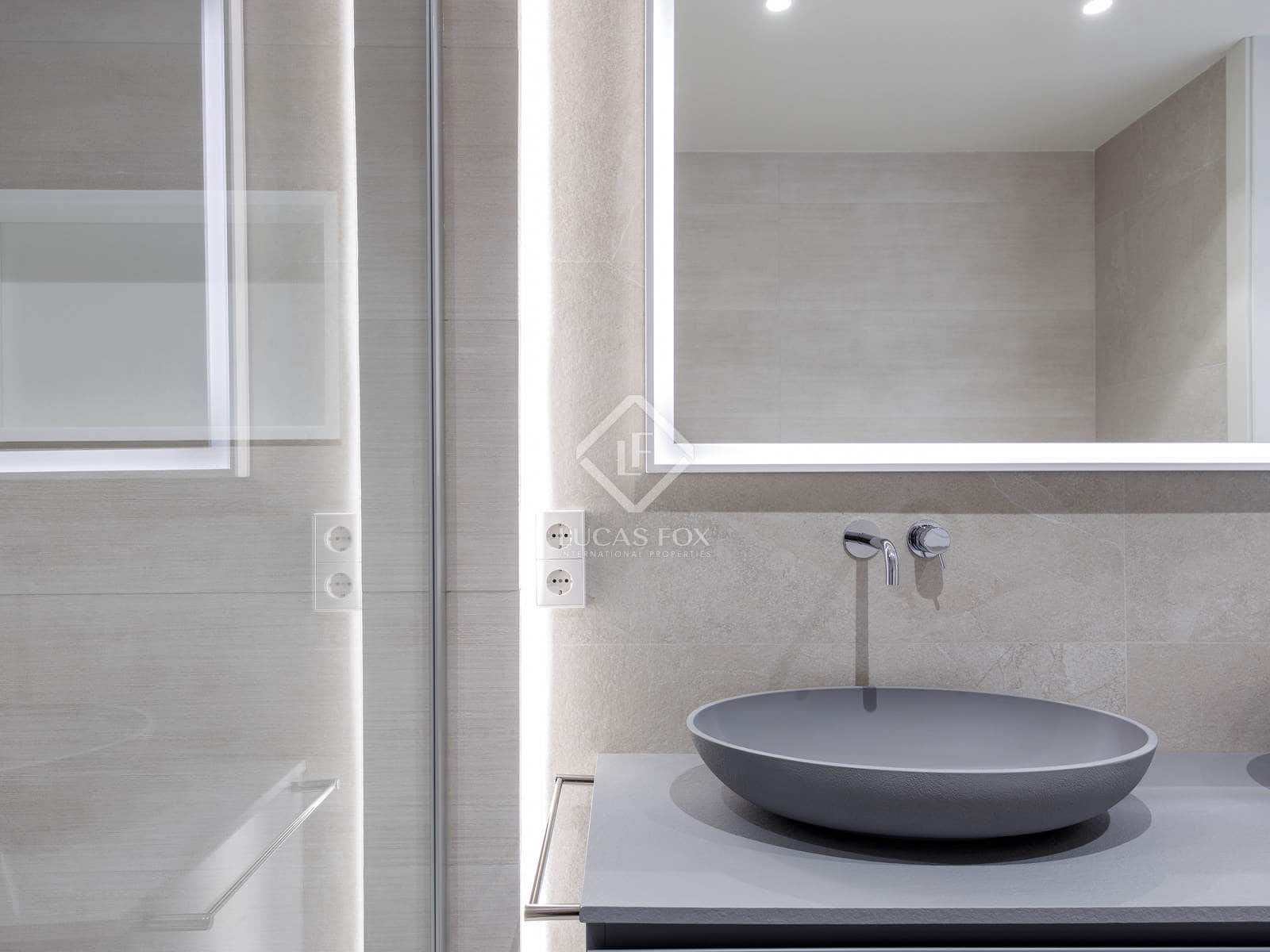 3 bedroom Penthouse for rent in Valencia city - € 5,000 (Ref: 8563302)