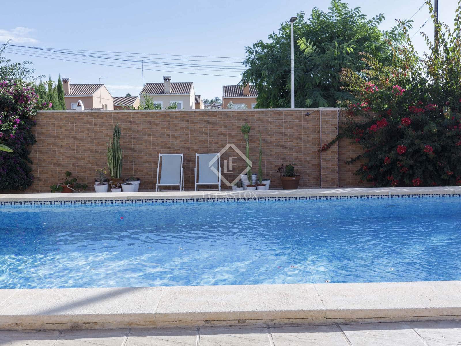 6 soveværelse Villa til salg i La Pobla de Vallbona med swimmingpool garage - € 995.000 (Ref: 8566943)