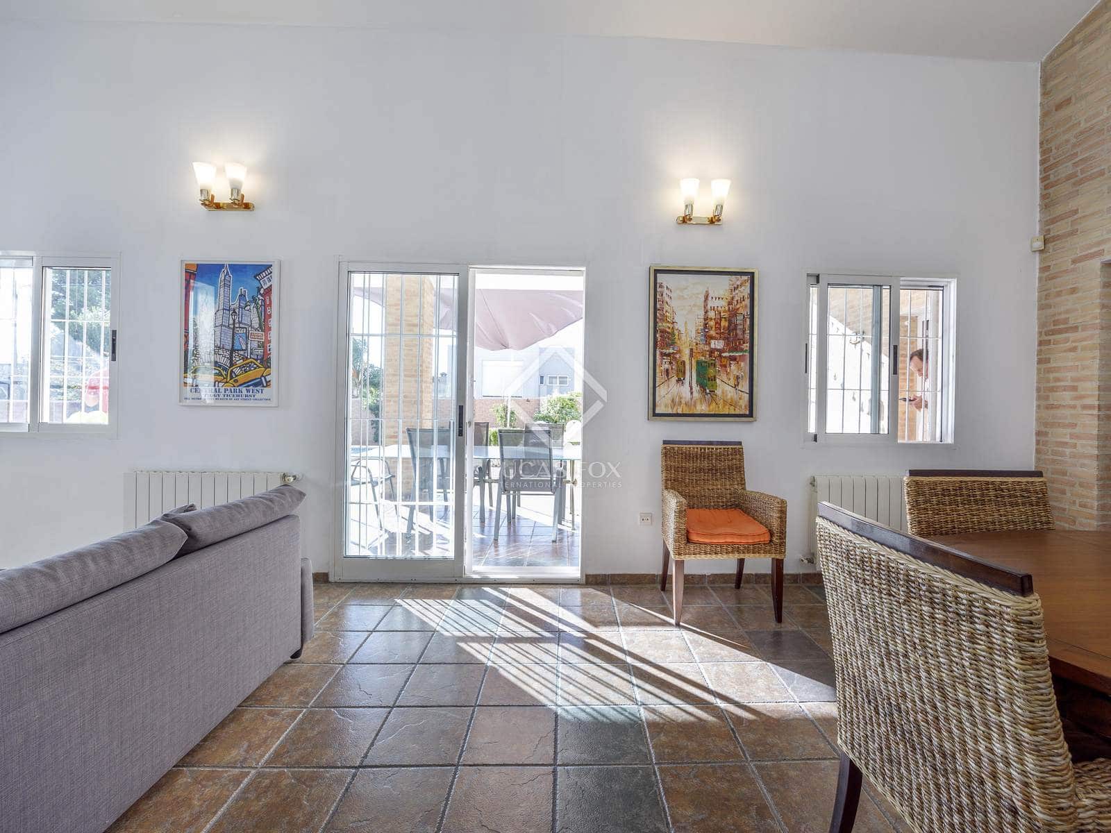 6 soveværelse Villa til salg i La Pobla de Vallbona med swimmingpool garage - € 995.000 (Ref: 8566943)