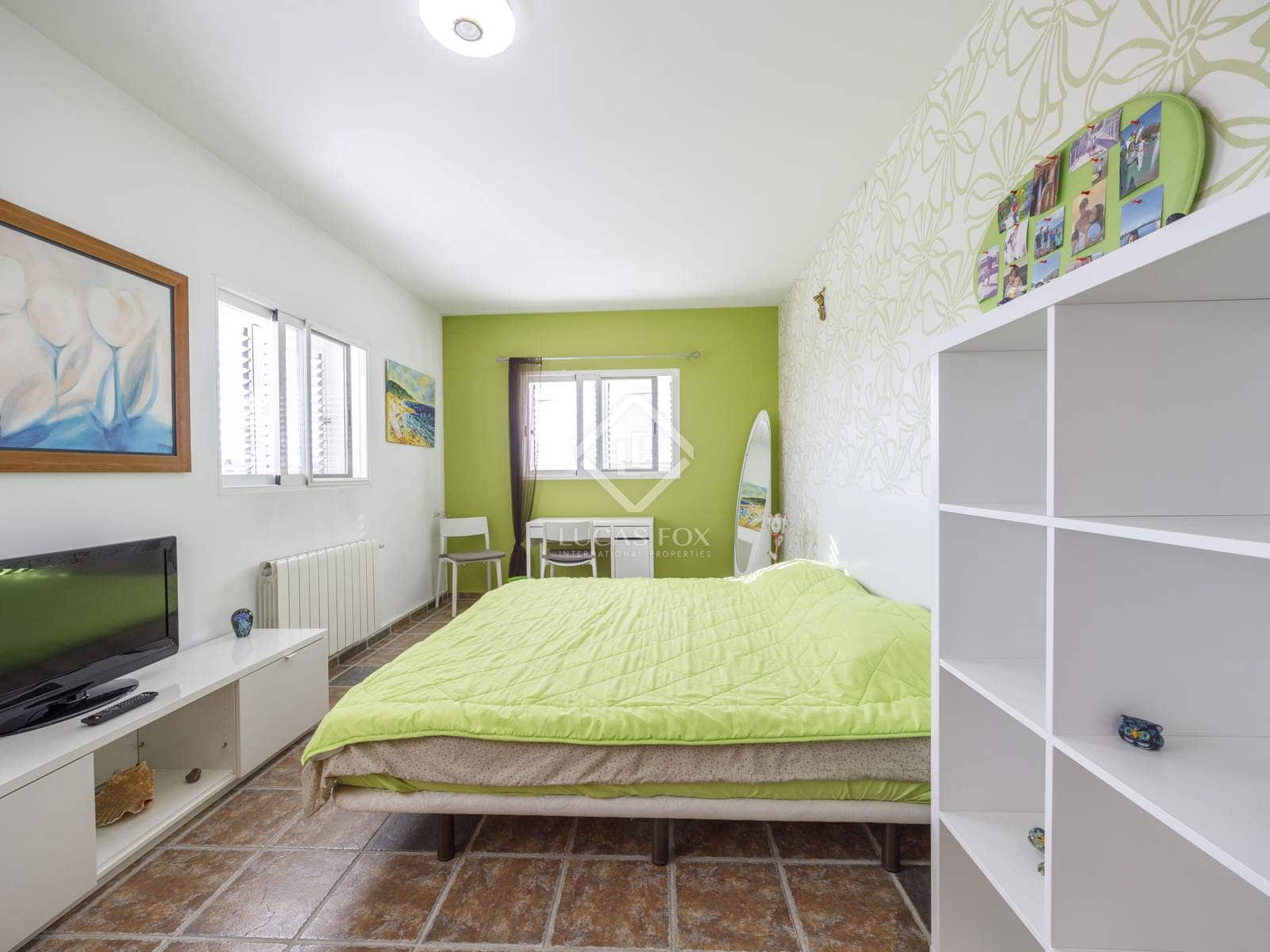 6 soveværelse Villa til salg i La Pobla de Vallbona med swimmingpool garage - € 995.000 (Ref: 8566943)