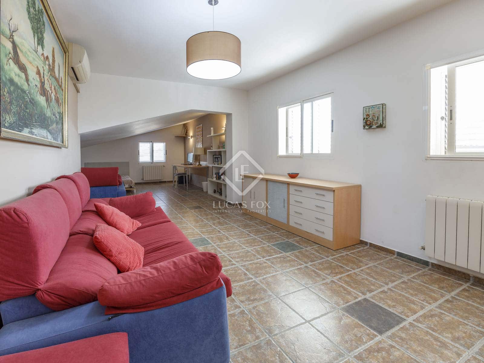 6 soveværelse Villa til salg i La Pobla de Vallbona med swimmingpool garage - € 995.000 (Ref: 8566943)