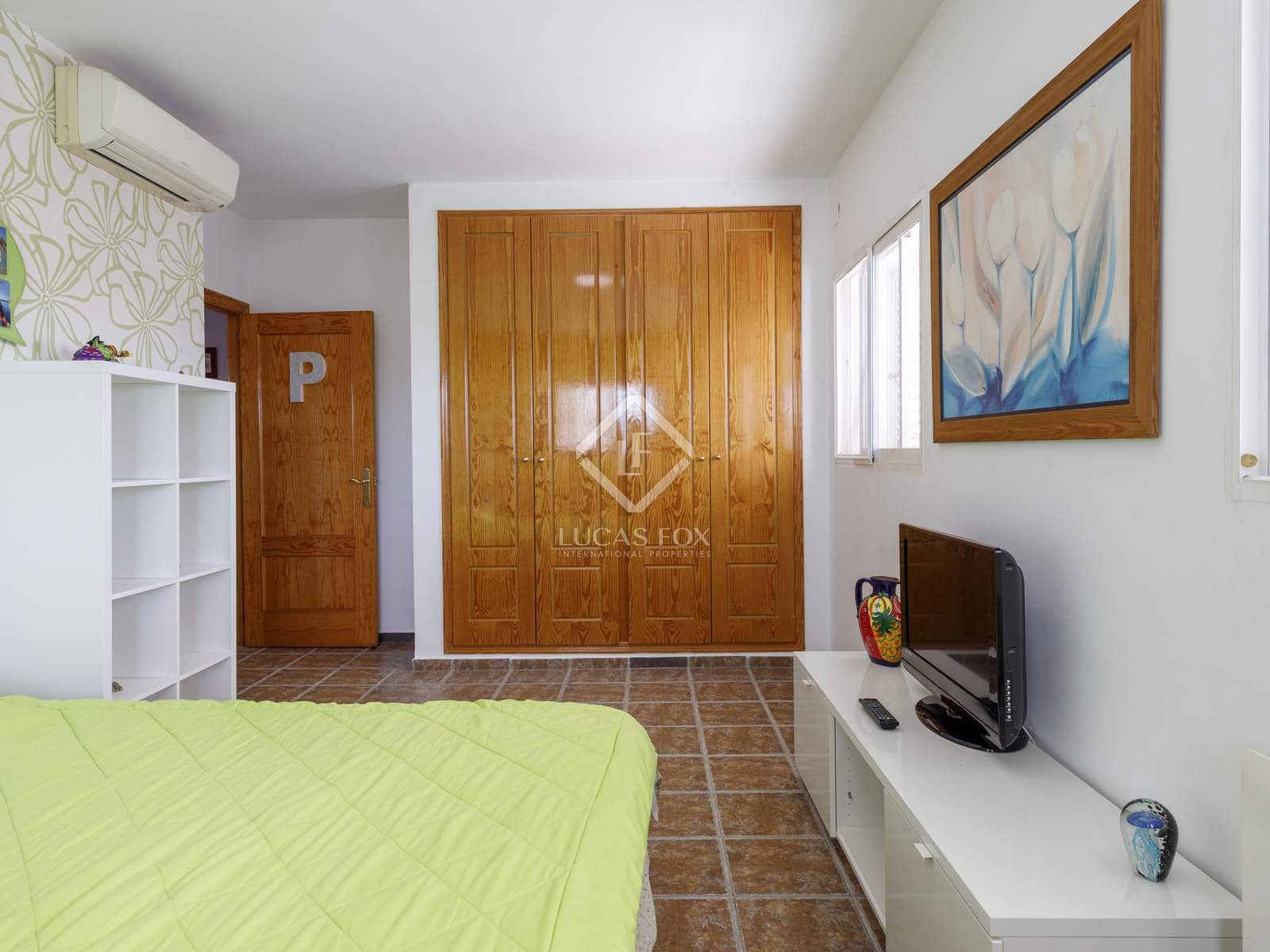 6 soveværelse Villa til salg i La Pobla de Vallbona med swimmingpool garage - € 995.000 (Ref: 8566943)