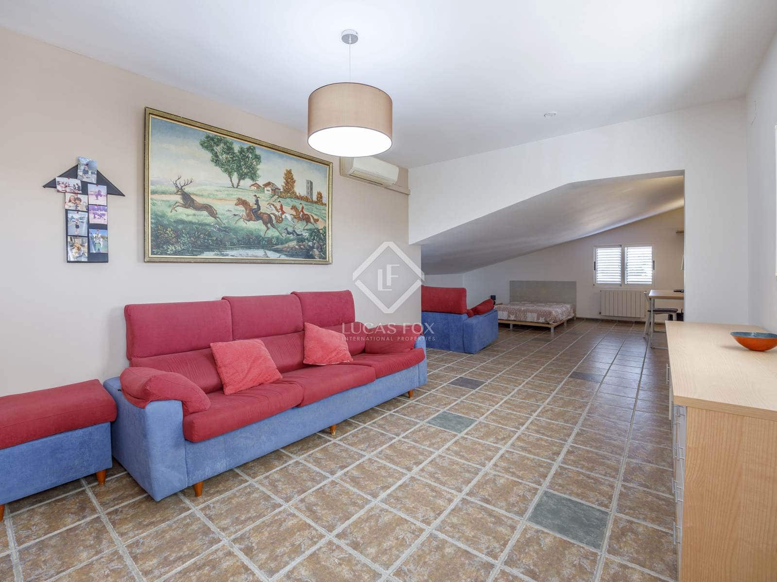 6 soveværelse Villa til salg i La Pobla de Vallbona med swimmingpool garage - € 995.000 (Ref: 8566943)