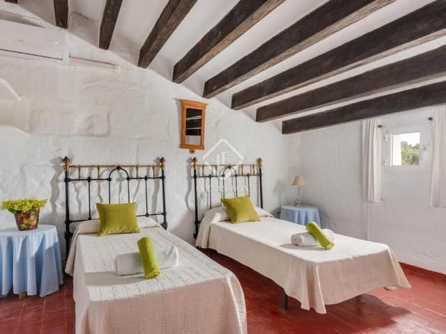 5 sovrum Villa till salu i Es Castell med pool garage - 995 000 € (Ref: 8569157)