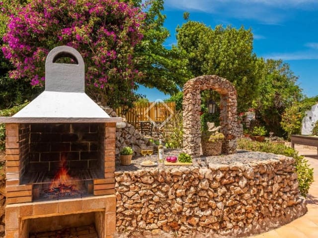 5 sovrum Villa till salu i Es Castell med pool garage - 995 000 € (Ref: 8569157)