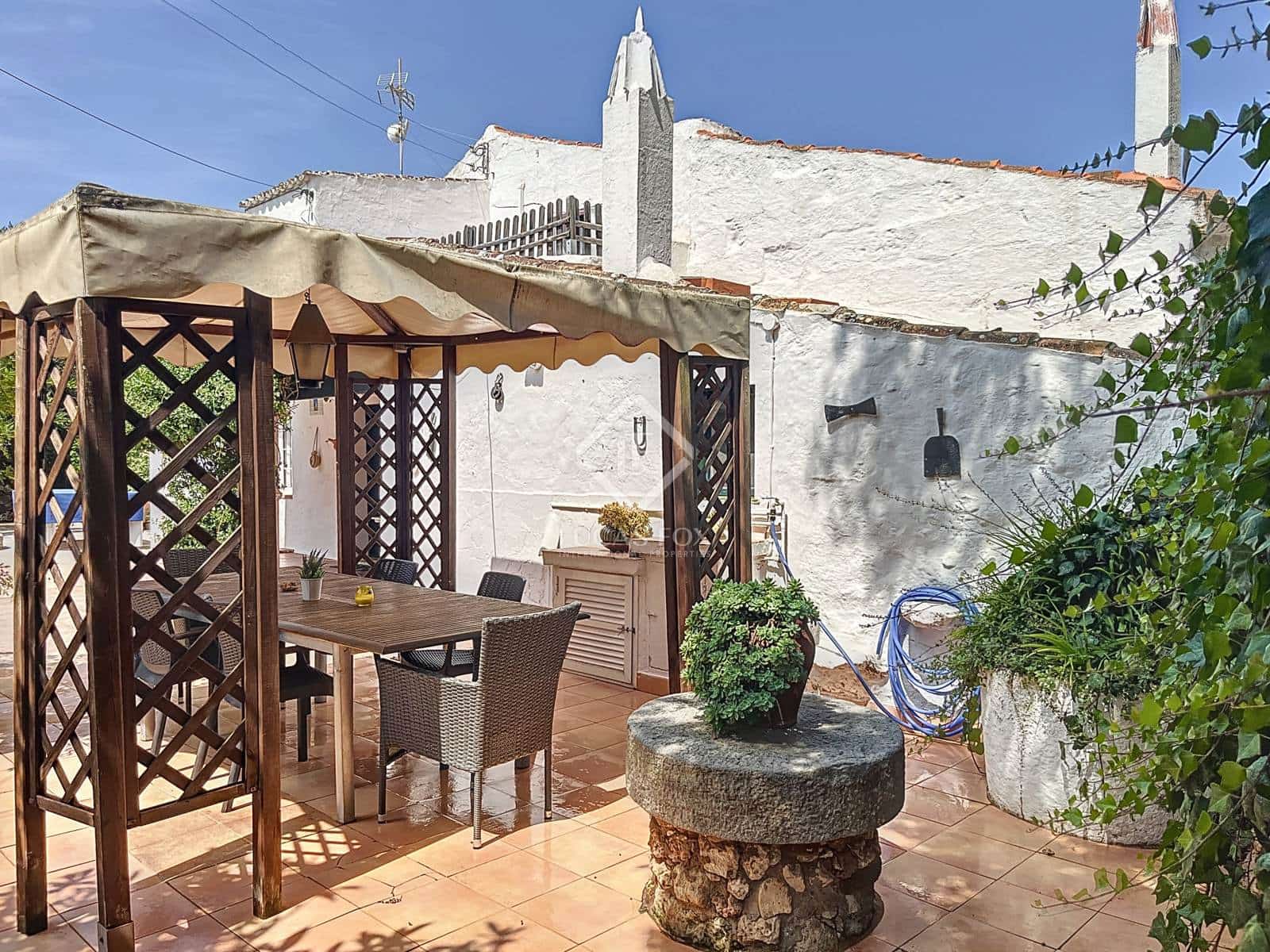 5 sovrum Villa till salu i Es Castell med pool garage - 995 000 € (Ref: 8569157)