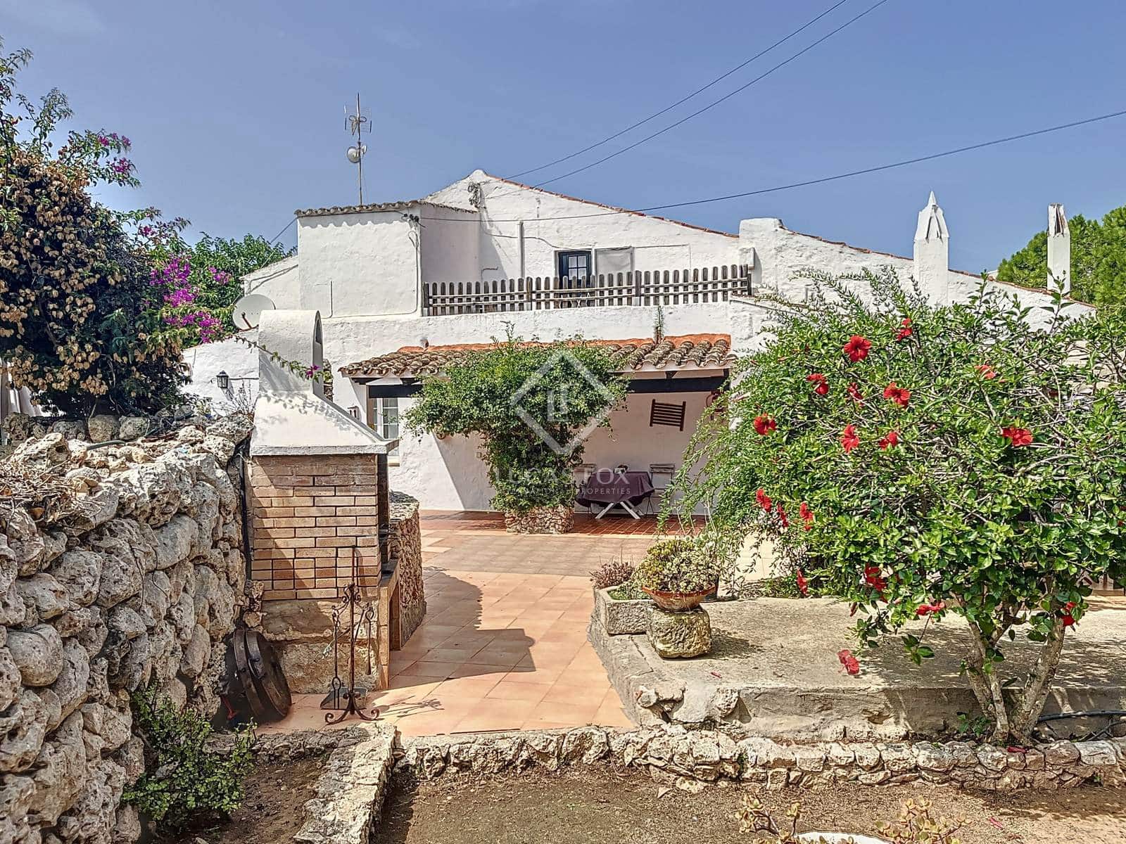 5 sovrum Villa till salu i Es Castell med pool garage - 995 000 € (Ref: 8569157)