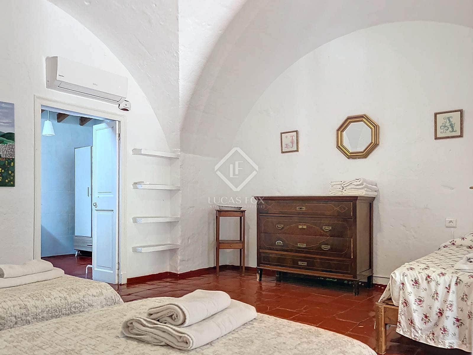 5 sovrum Villa till salu i Es Castell med pool garage - 995 000 € (Ref: 8569157)