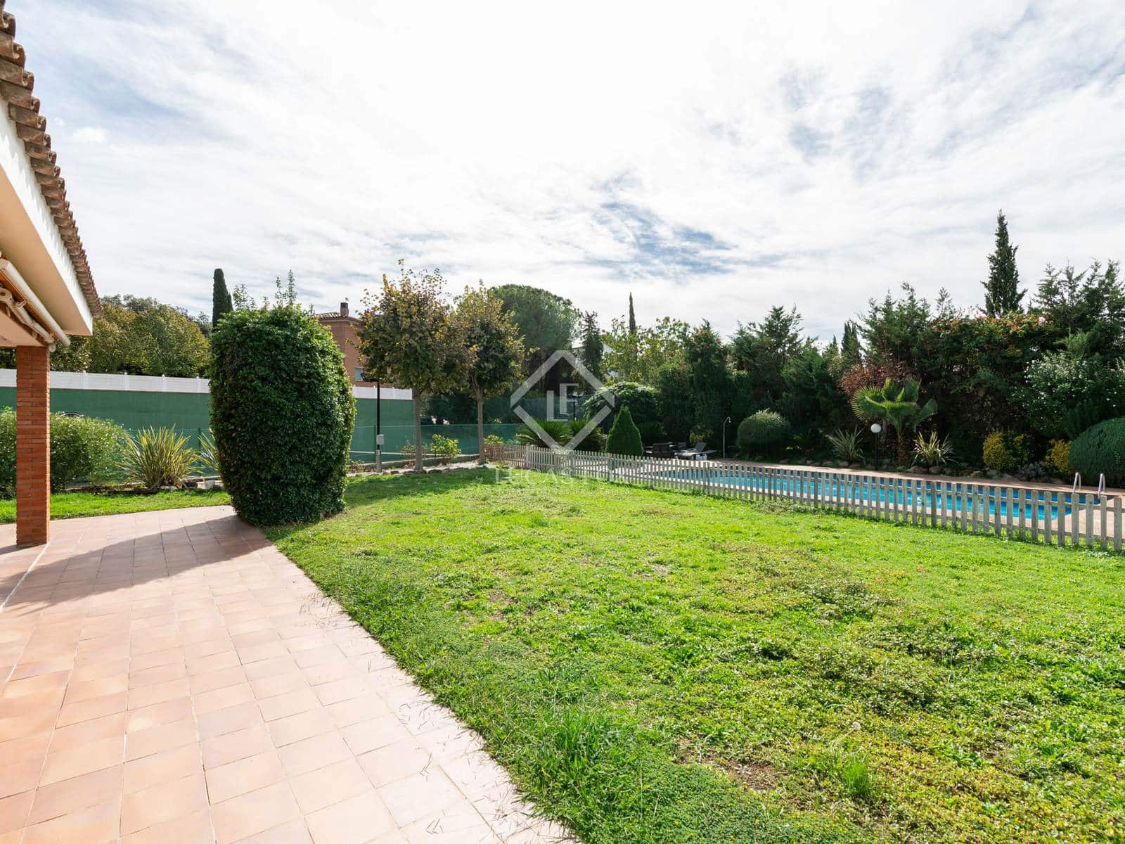 7 quarto Moradia para venda em Bellaterra com piscina garagem - 2 400 000 € (Ref: 8571786)