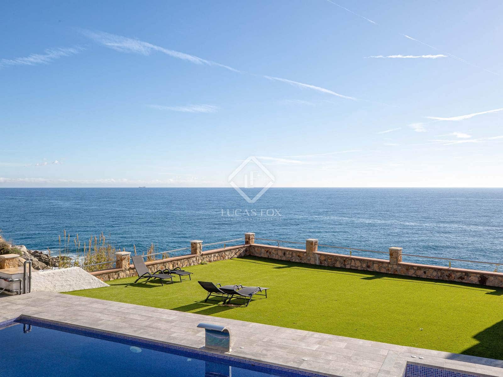 4 soverom Villa til salgs i Lloret de Mar med svømmebasseng garasje - € 4 900 000 (Ref: 8573295)