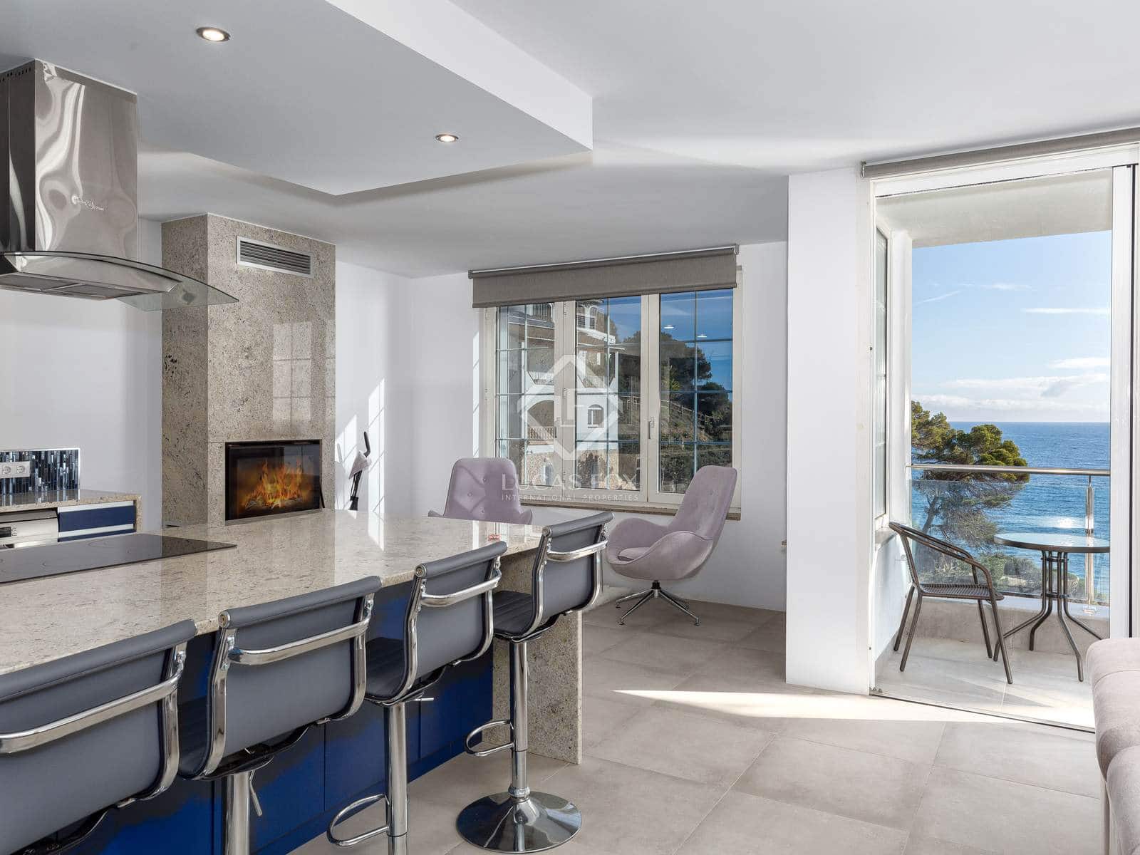 4 soverom Villa til salgs i Lloret de Mar med svømmebasseng garasje - € 4 900 000 (Ref: 8573295)