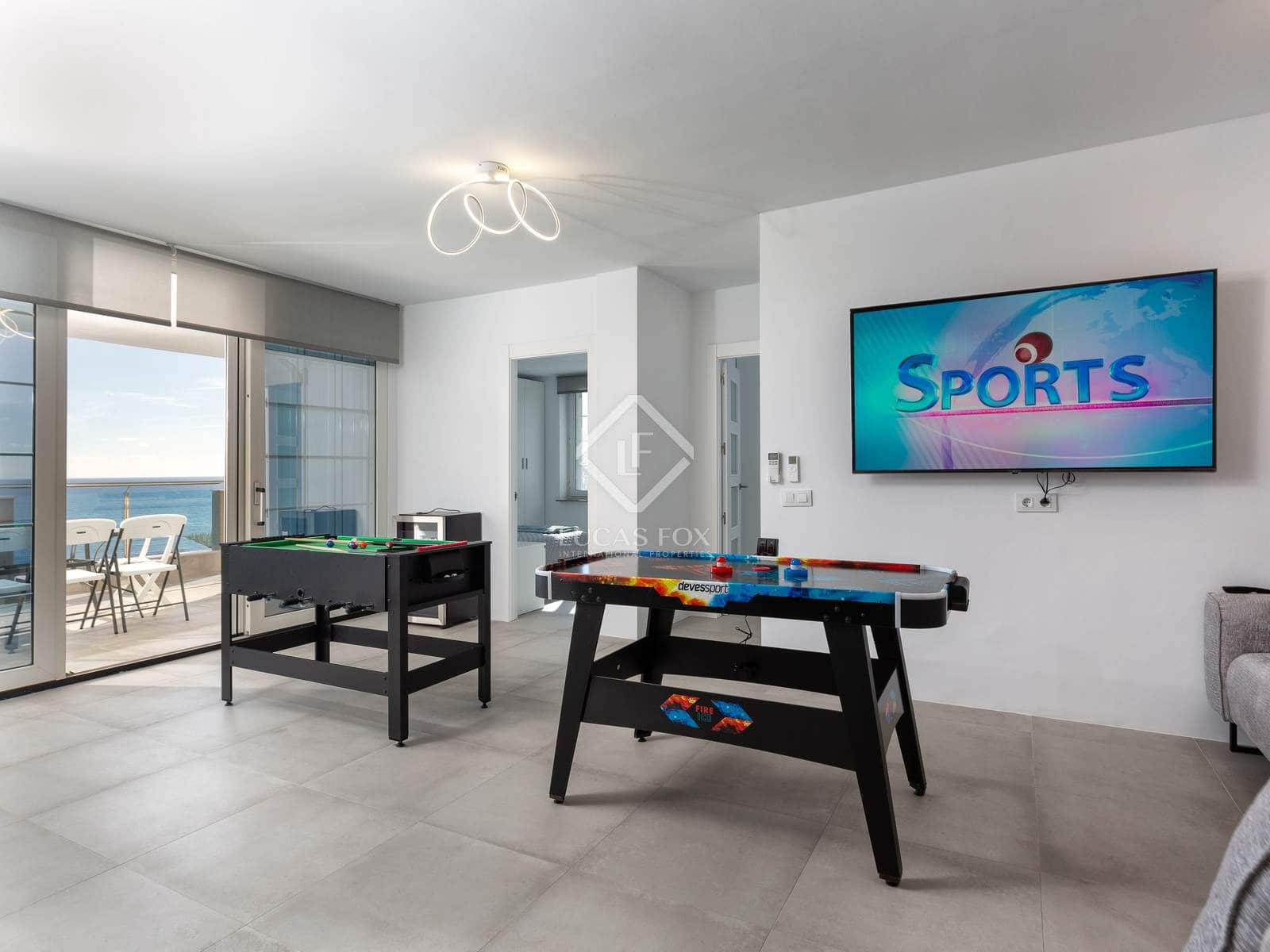 4 soverom Villa til salgs i Lloret de Mar med svømmebasseng garasje - € 4 900 000 (Ref: 8573295)