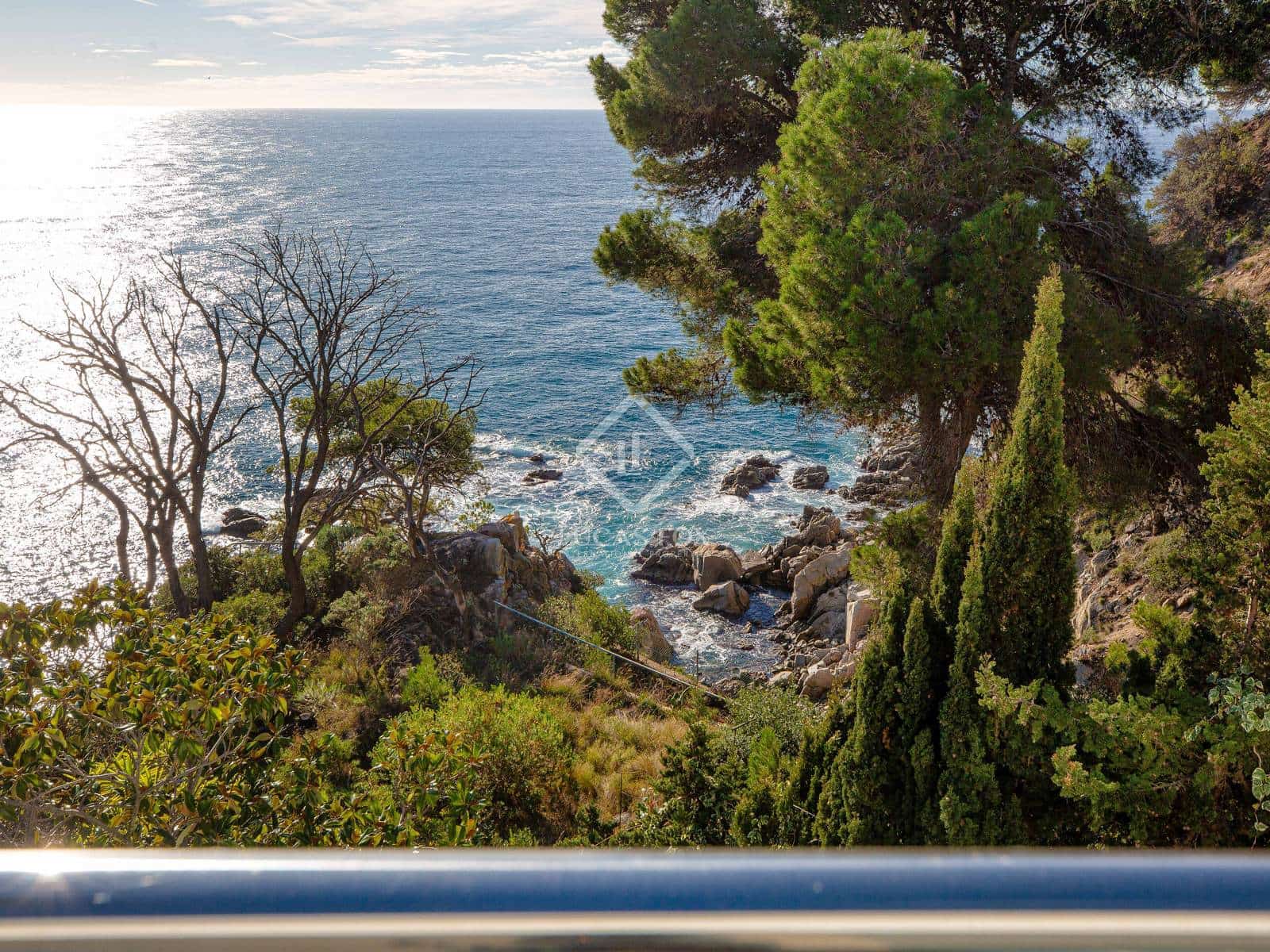 4 soverom Villa til salgs i Lloret de Mar med svømmebasseng garasje - € 4 900 000 (Ref: 8573295)
