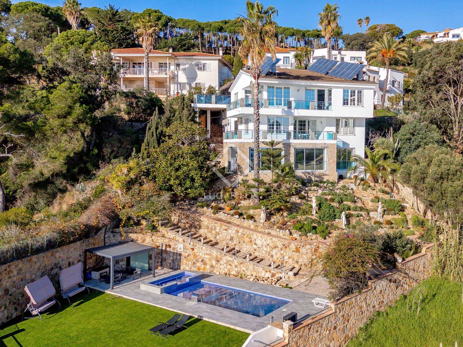 4 soverom Villa til salgs i Lloret de Mar med svømmebasseng garasje - € 4 900 000 (Ref: 8573295)
