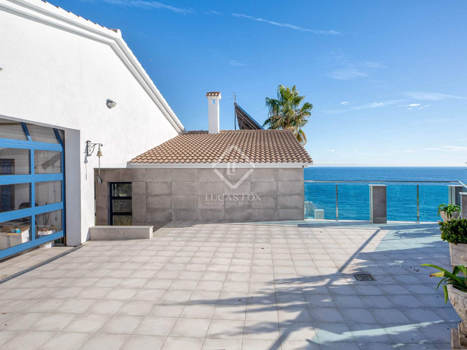 4 soverom Villa til salgs i Lloret de Mar med svømmebasseng garasje - € 4 900 000 (Ref: 8573295)