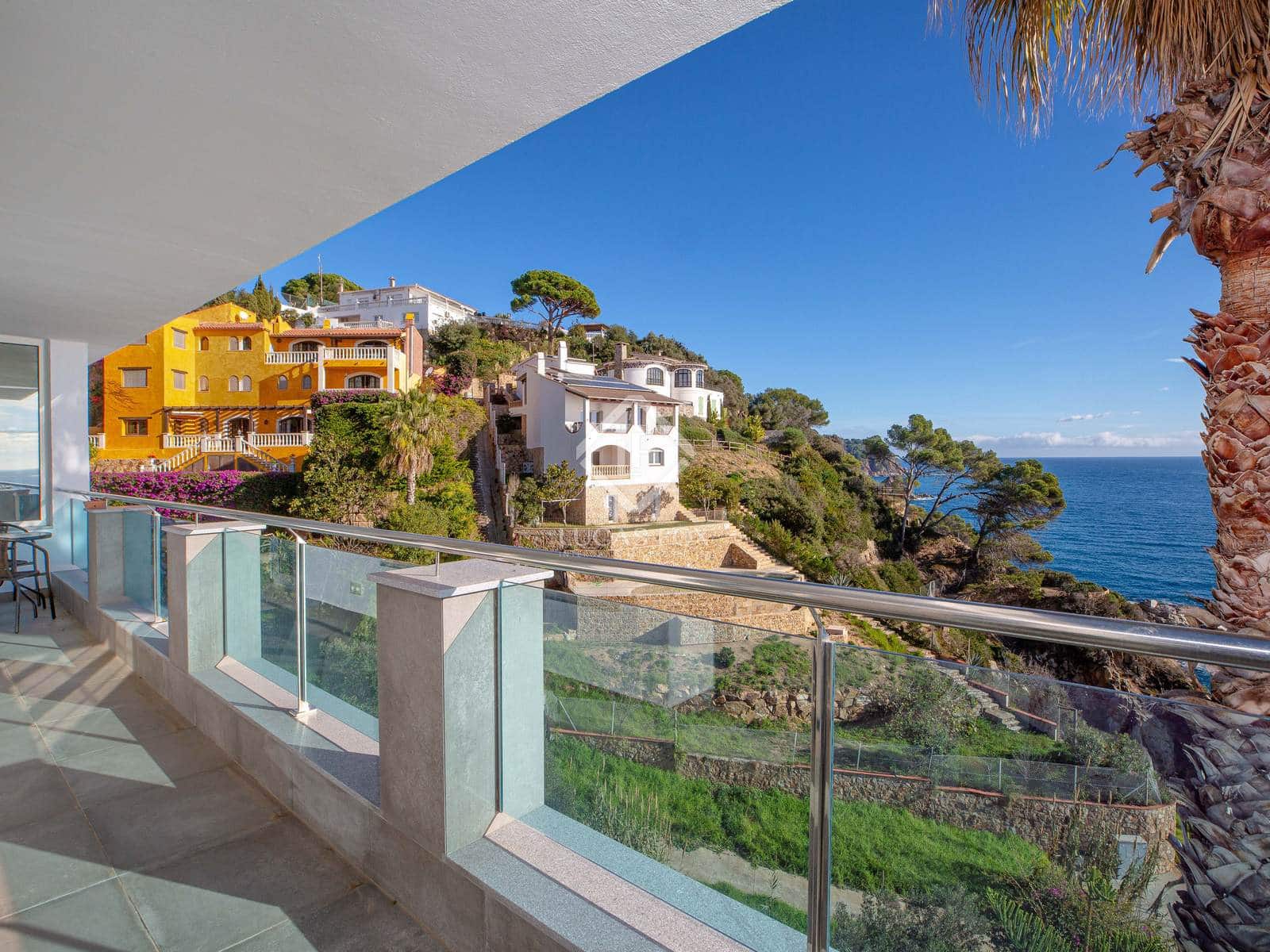 4 soverom Villa til salgs i Lloret de Mar med svømmebasseng garasje - € 4 900 000 (Ref: 8573295)