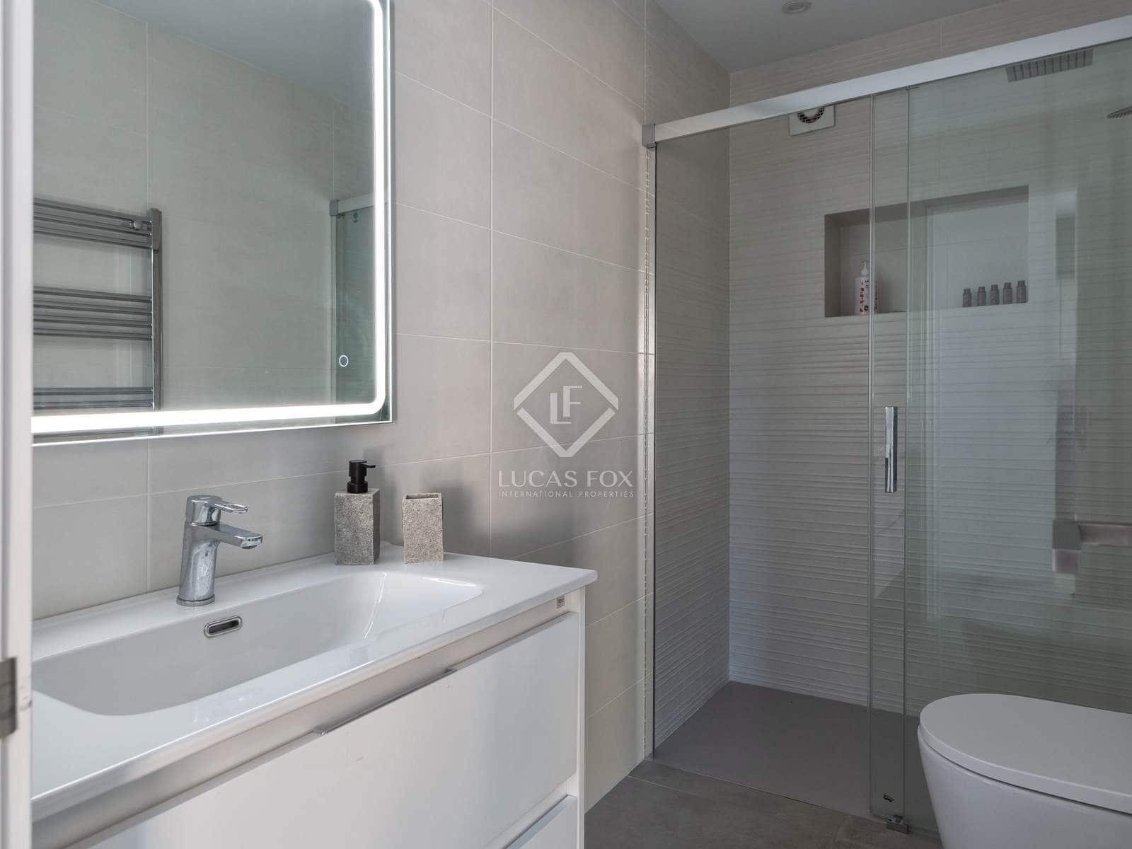 4 soverom Villa til salgs i Lloret de Mar med svømmebasseng garasje - € 4 900 000 (Ref: 8573295)