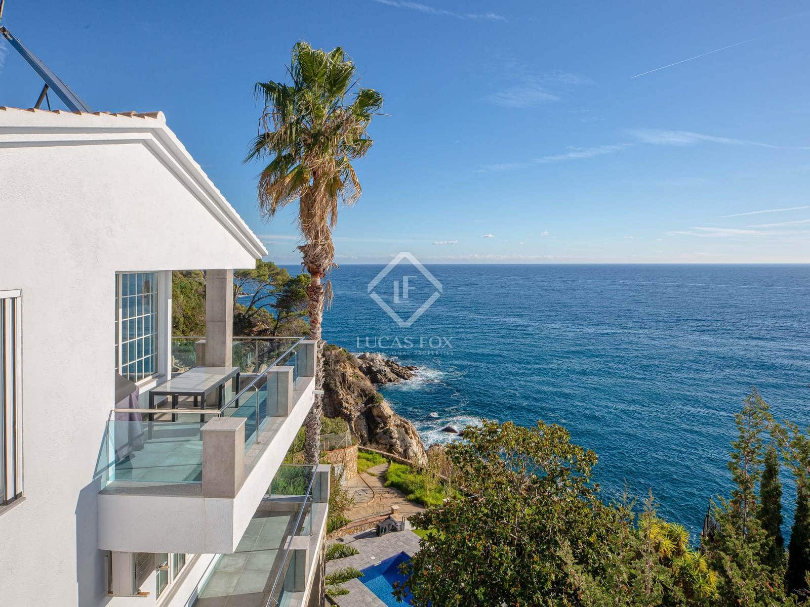 4 soverom Villa til salgs i Lloret de Mar med svømmebasseng garasje - € 4 900 000 (Ref: 8573295)
