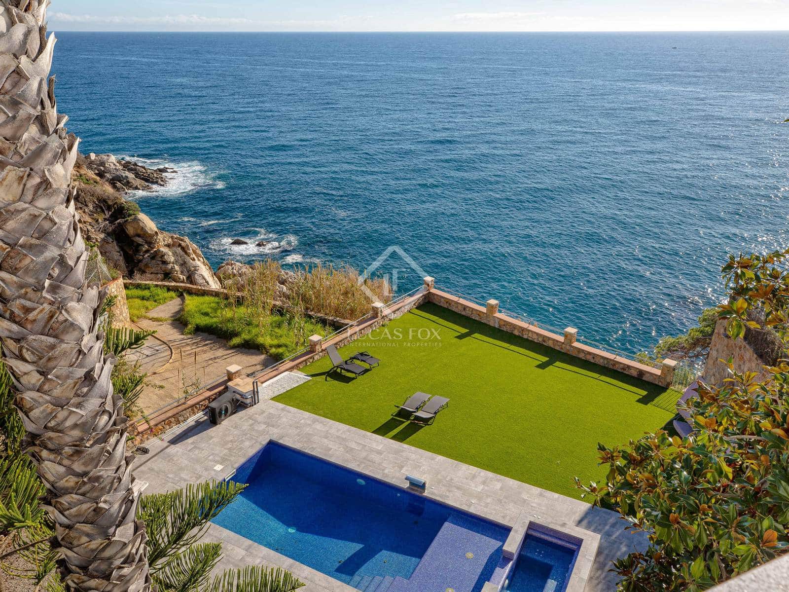 4 soverom Villa til salgs i Lloret de Mar med svømmebasseng garasje - € 4 900 000 (Ref: 8573295)