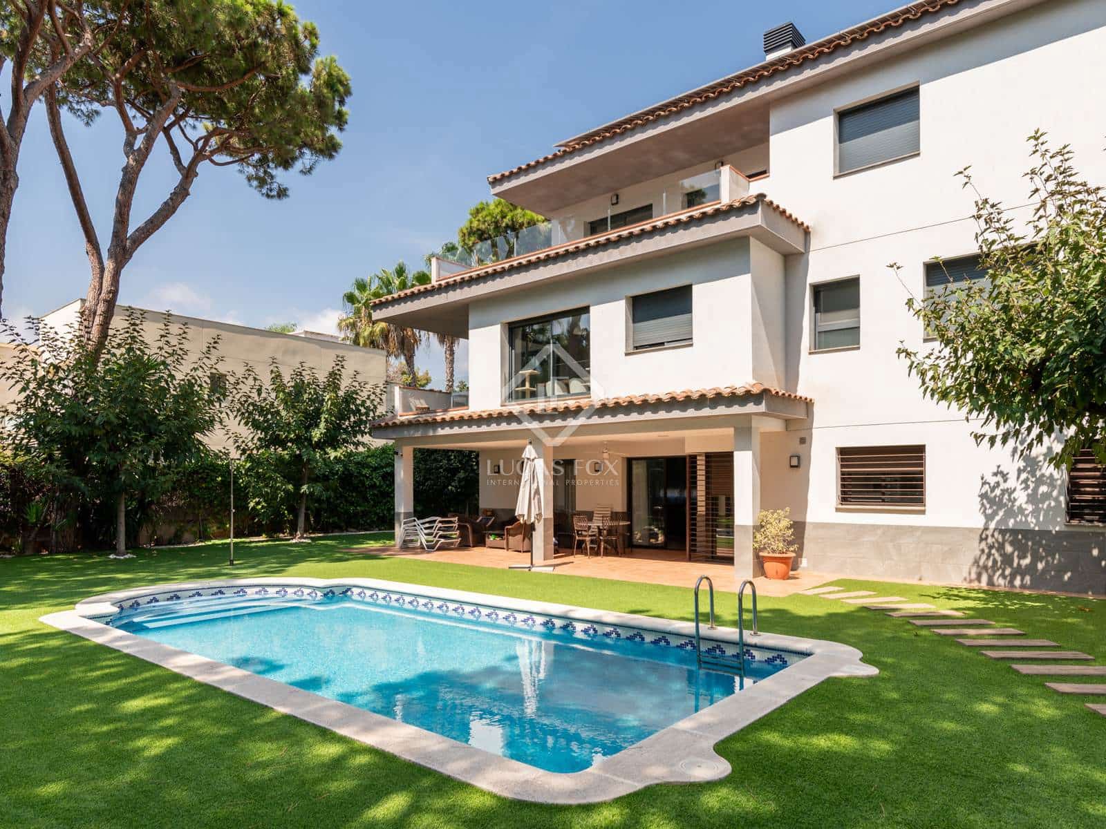 9 slaapkamer Villa te koop in Castelldefels met zwembad garage - € 8.000.000 (Ref: 8573628)