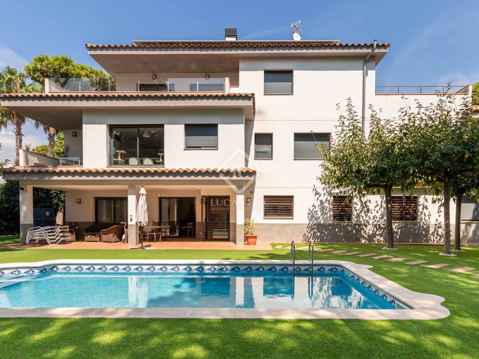 9 slaapkamer Villa te koop in Castelldefels met zwembad garage - € 8.000.000 (Ref: 8573628)