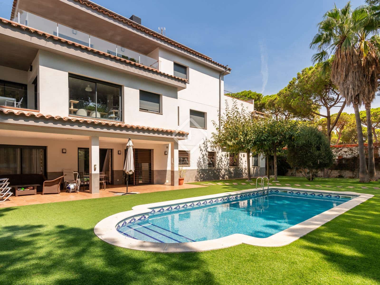 9 slaapkamer Villa te koop in Castelldefels met zwembad garage - € 8.000.000 (Ref: 8573628)