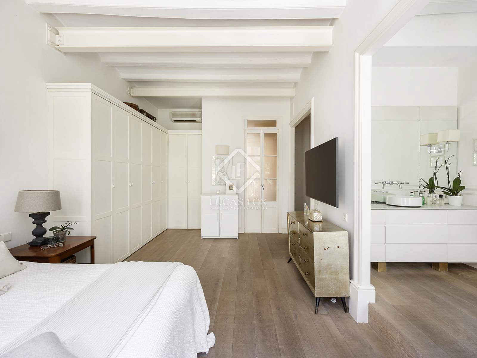 2 soveværelse Lejlighed til leje i Barcelona by - € 3.800 (Ref: 8575417)