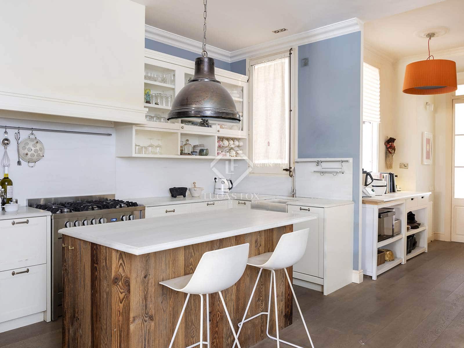 2 soveværelse Lejlighed til leje i Barcelona by - € 3.800 (Ref: 8575417)