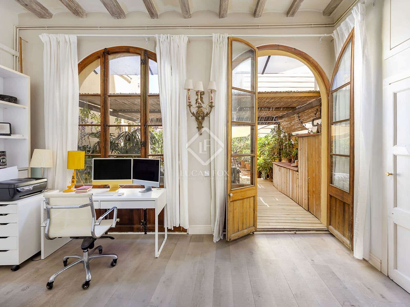 2 soveværelse Lejlighed til leje i Barcelona by - € 3.800 (Ref: 8575417)