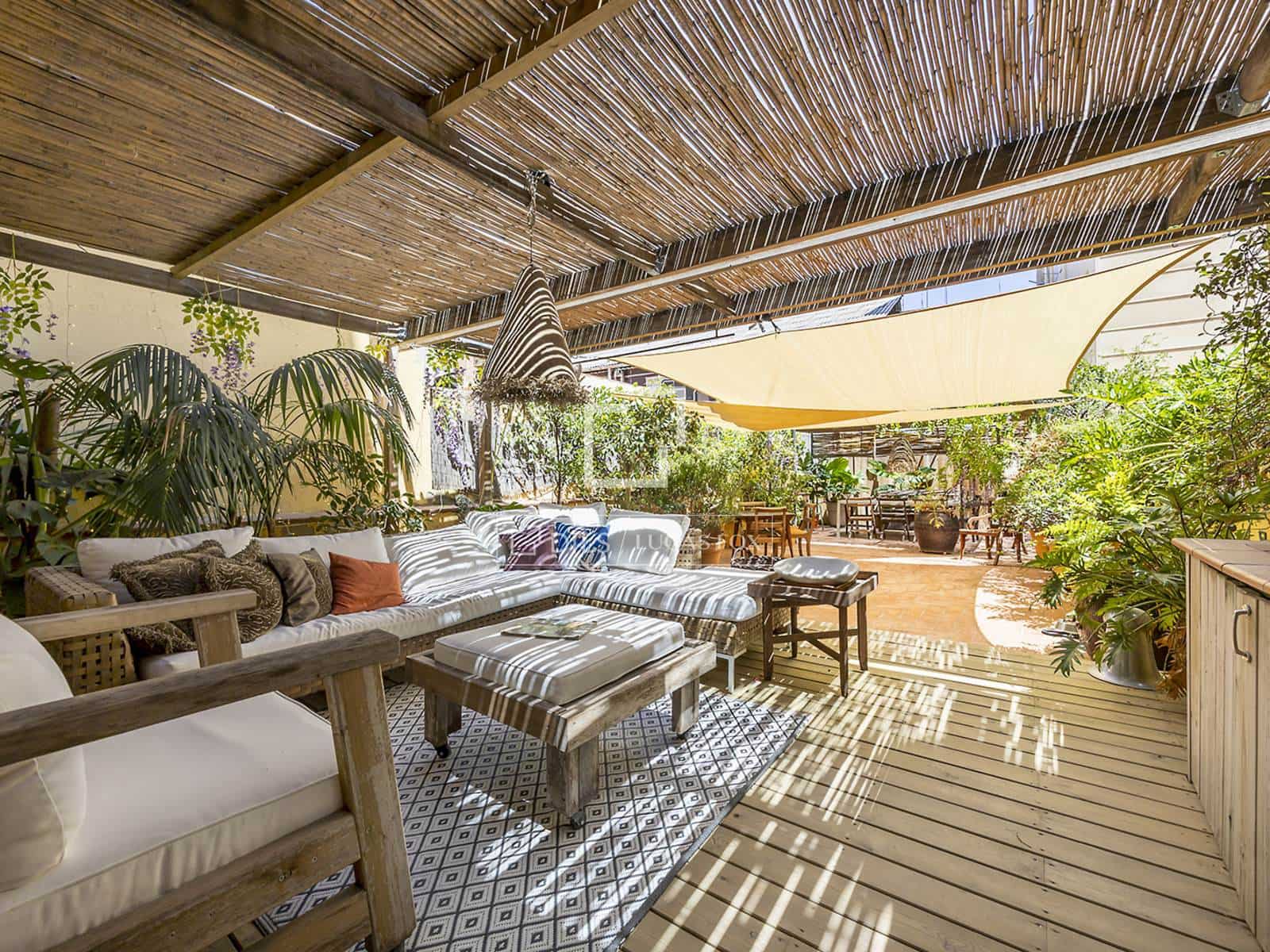 2 soveværelse Lejlighed til leje i Barcelona by - € 3.800 (Ref: 8575417)