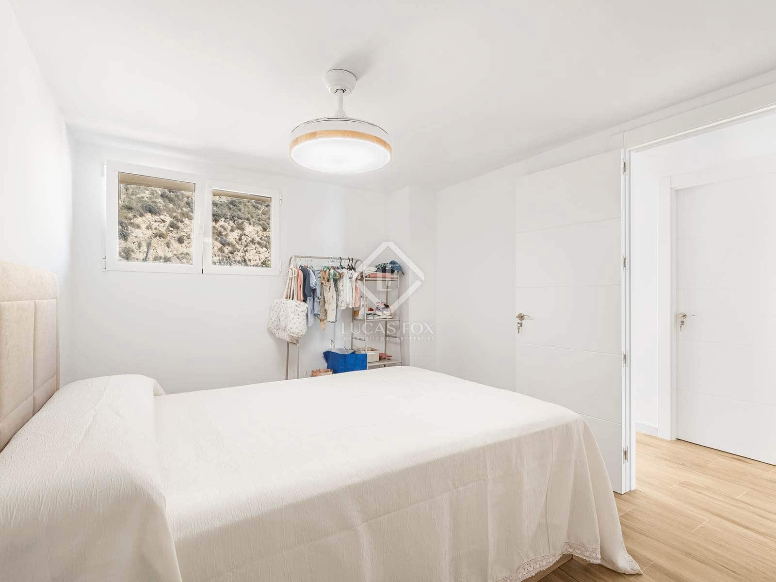 3 makuuhuone Huoneisto myytävänä paikassa Alicante kaupunki - 470 000 € (Ref: 8575796)