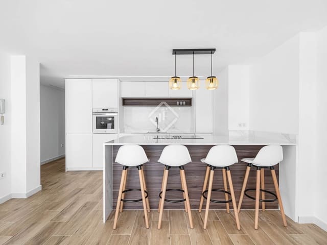 3 makuuhuone Huoneisto myytävänä paikassa Alicante kaupunki - 470 000 € (Ref: 8575796)