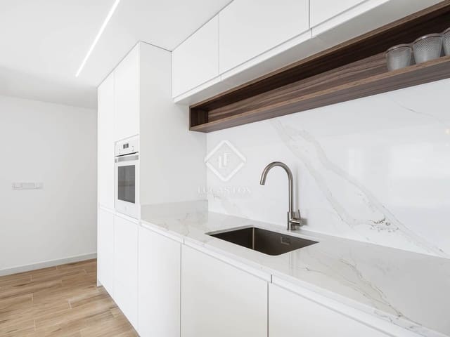 3 makuuhuone Huoneisto myytävänä paikassa Alicante kaupunki - 470 000 € (Ref: 8575796)