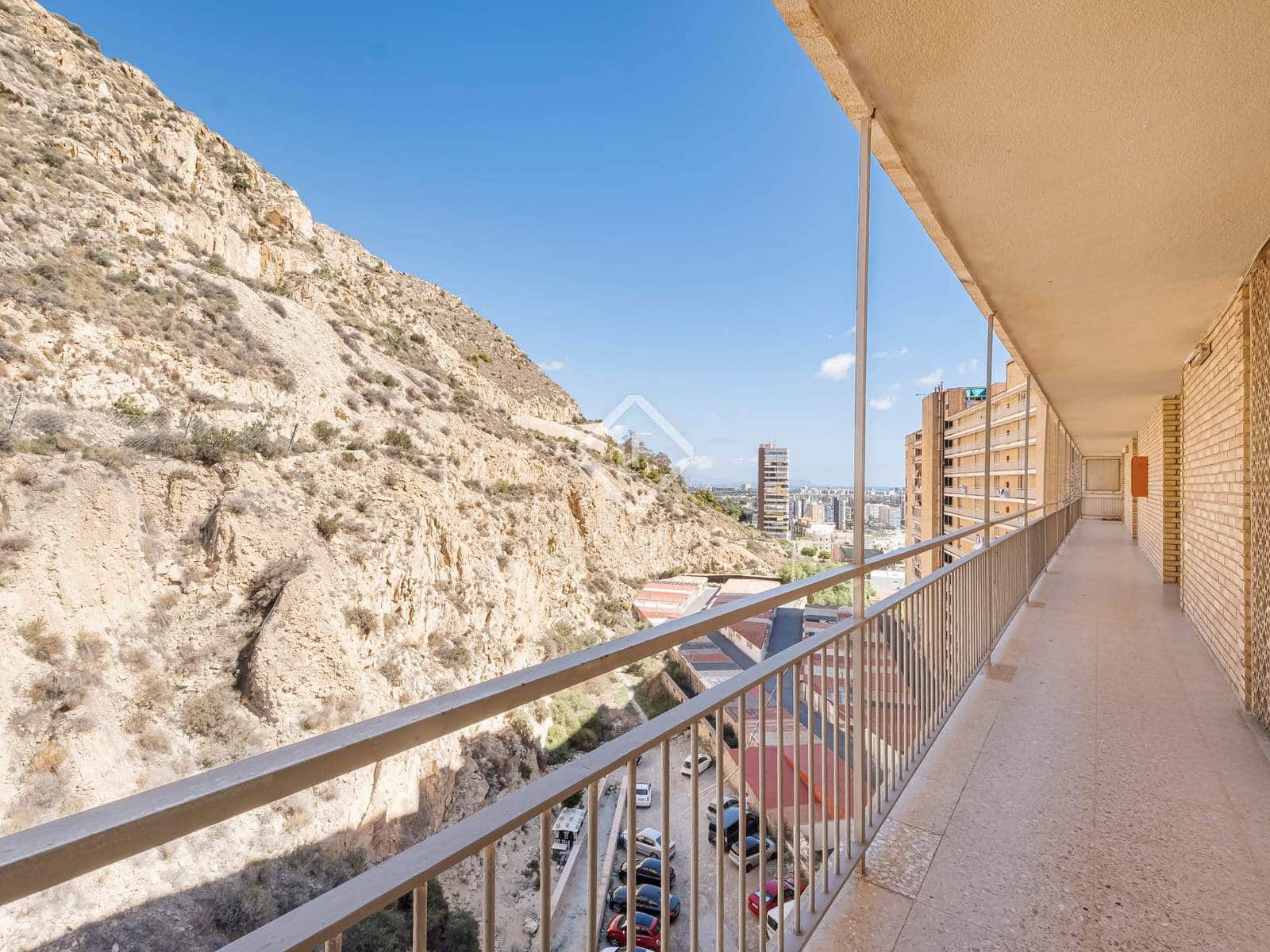 3 makuuhuone Huoneisto myytävänä paikassa Alicante kaupunki - 470 000 € (Ref: 8575796)