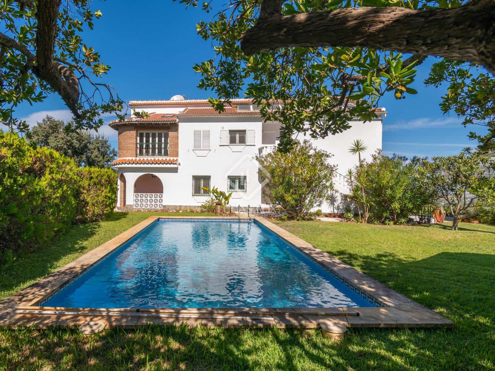 5 soveværelse Villa til salg i Alhaurin el Grande med swimmingpool garage - € 550.000 (Ref: 8575865)