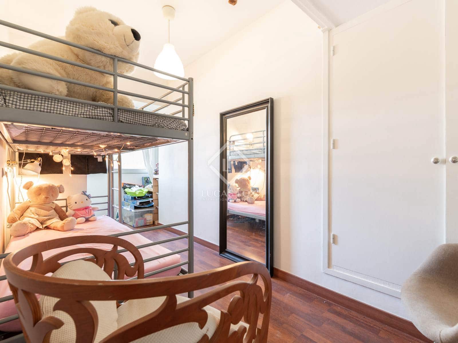 3 soveværelse Lejlighed til salg i Gava med swimmingpool garage - € 700.000 (Ref: 8576110)