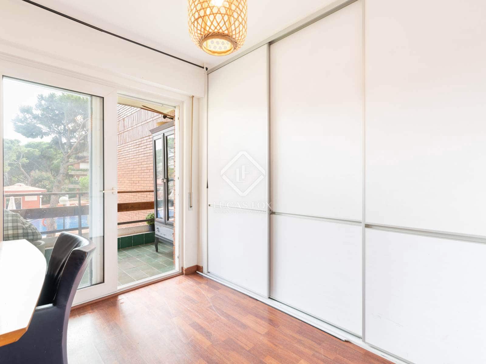 3 soveværelse Lejlighed til salg i Gava med swimmingpool garage - € 700.000 (Ref: 8576110)