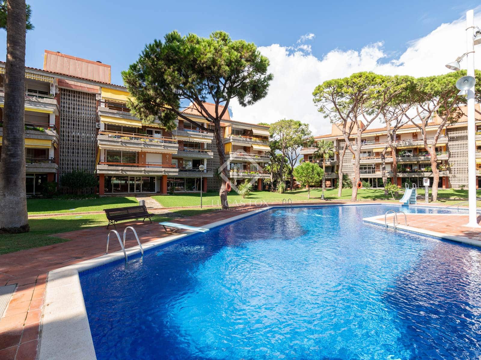 3 soveværelse Lejlighed til salg i Gava med swimmingpool garage - € 700.000 (Ref: 8576110)