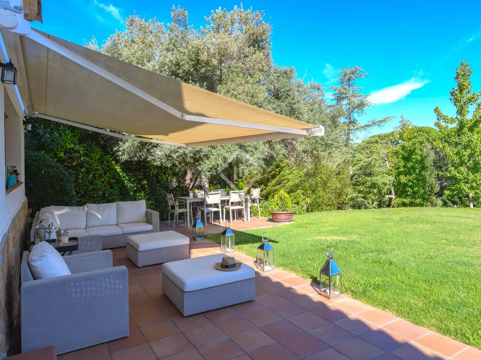 5 sypialnia Willa na sprzedaż w Santa Cristina d'Aro z basenem garażem - 1 600 000 € (Ref: 8578536)