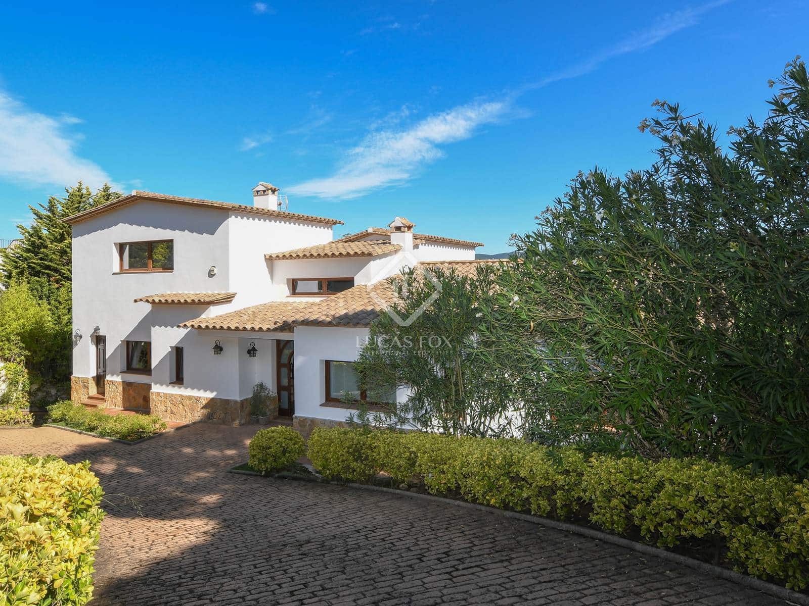 5 sypialnia Willa na sprzedaż w Santa Cristina d'Aro z basenem garażem - 1 600 000 € (Ref: 8578536)