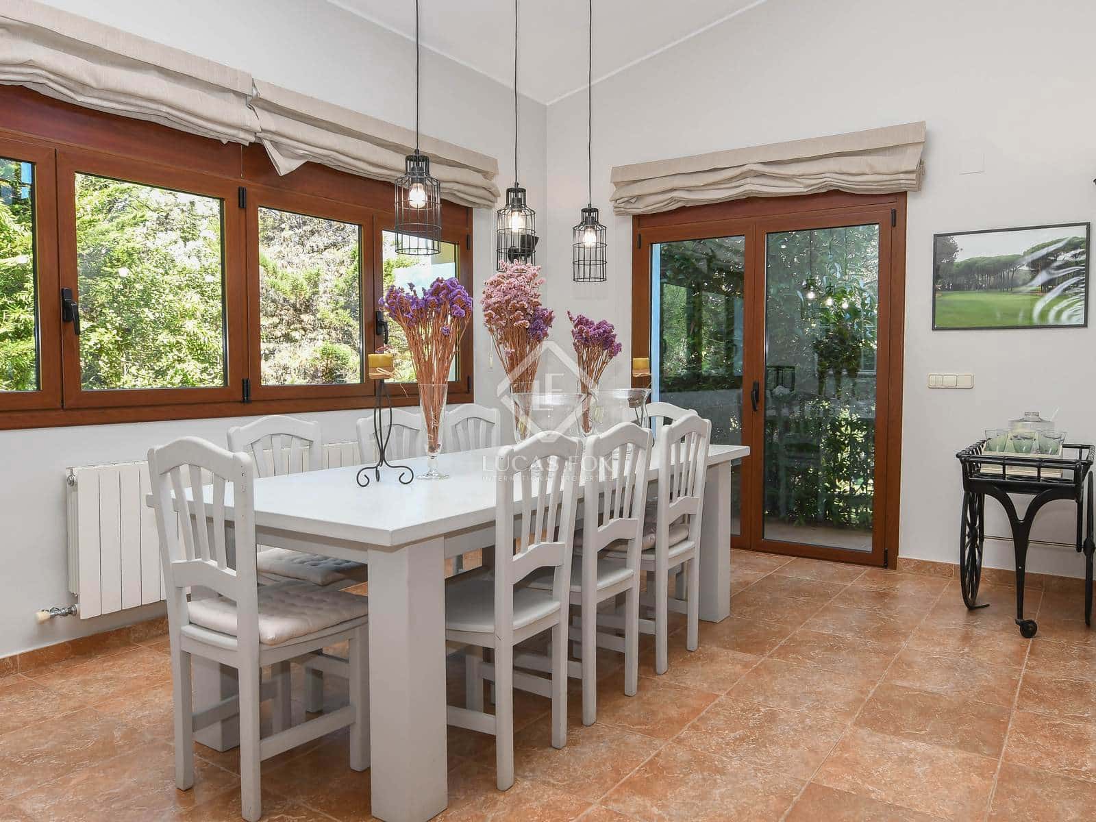 5 sypialnia Willa na sprzedaż w Santa Cristina d'Aro z basenem garażem - 1 600 000 € (Ref: 8578536)