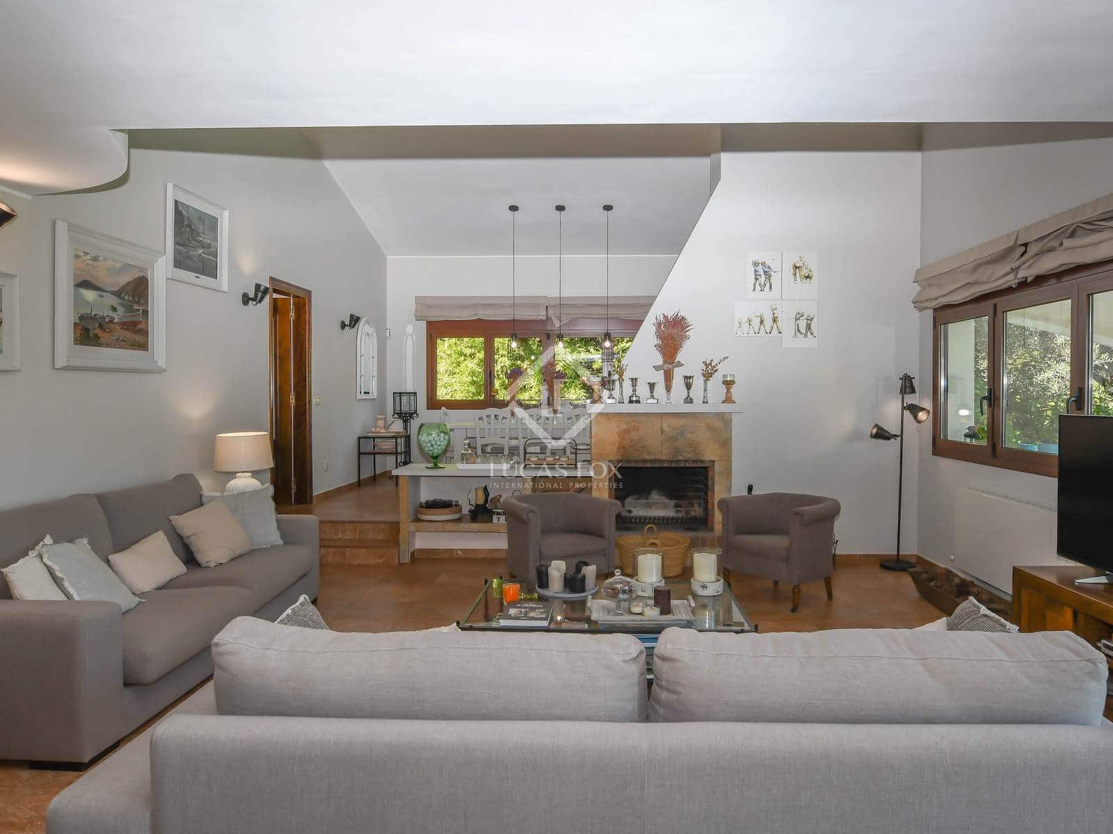 5 sypialnia Willa na sprzedaż w Santa Cristina d'Aro z basenem garażem - 1 600 000 € (Ref: 8578536)