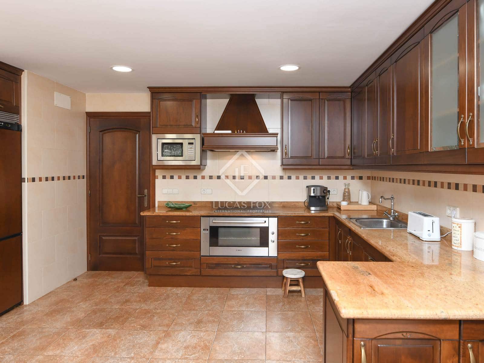 5 sypialnia Willa na sprzedaż w Santa Cristina d'Aro z basenem garażem - 1 600 000 € (Ref: 8578536)