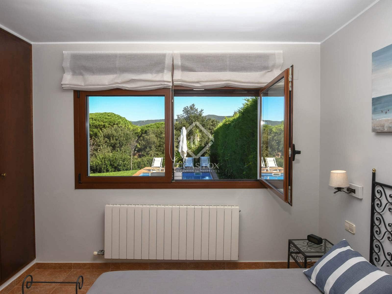 5 sypialnia Willa na sprzedaż w Santa Cristina d'Aro z basenem garażem - 1 600 000 € (Ref: 8578536)