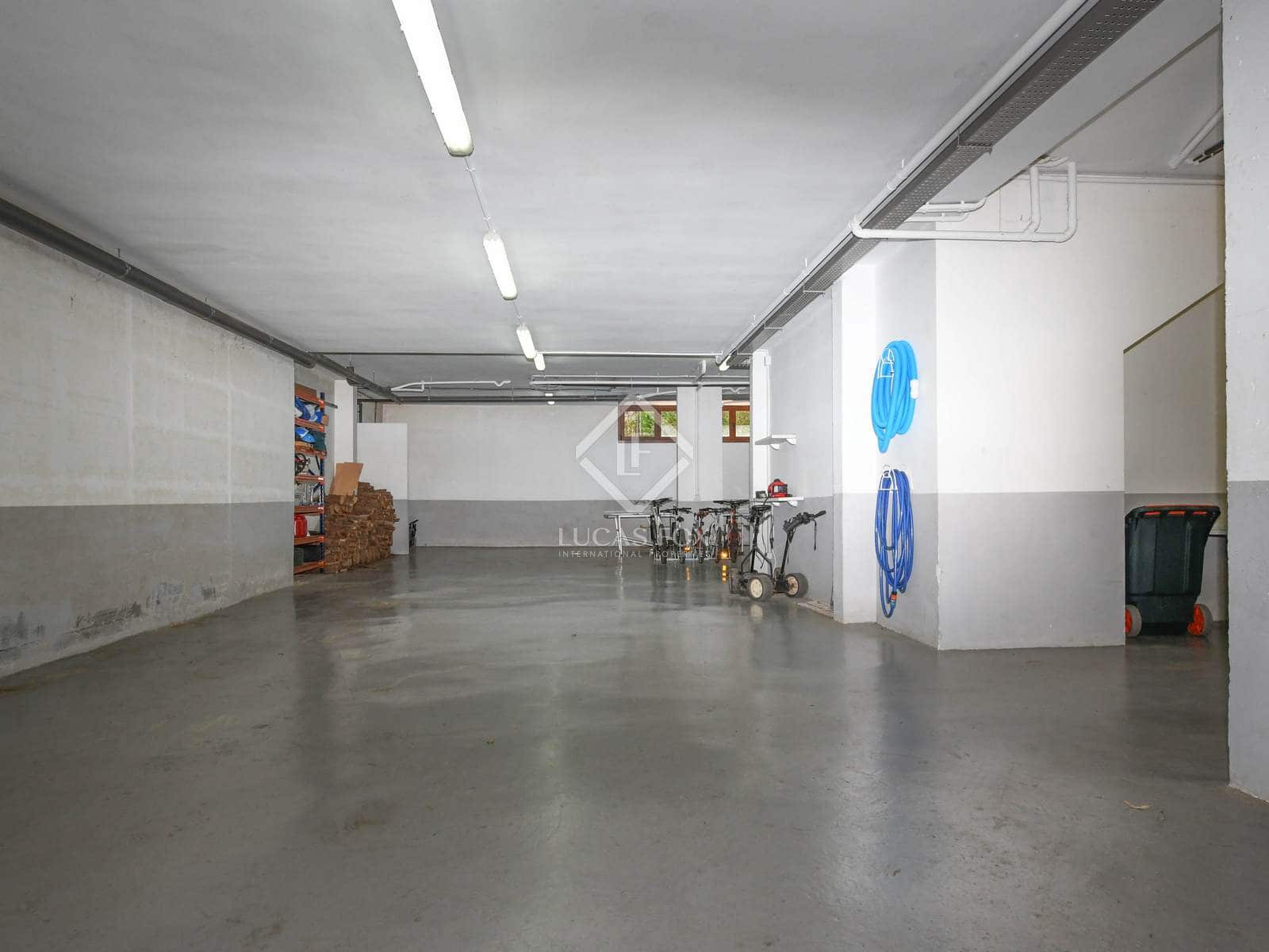 5 sypialnia Willa na sprzedaż w Santa Cristina d'Aro z basenem garażem - 1 600 000 € (Ref: 8578536)