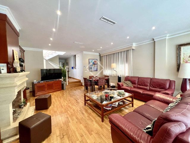 5 soveværelse Villa til salg i Alicante by med garage - € 1.295.000 (Ref: 8581644)